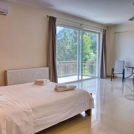 Villa Petronas Karia (Lefkada)